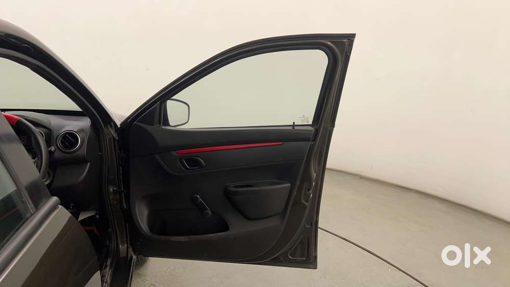 Renault Kwid 1.0 Rxl Live For More Edition, 2017, Petrol