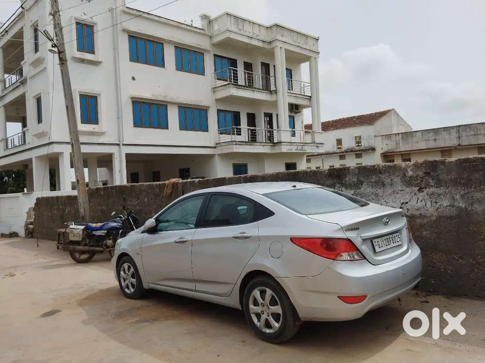 Hyundai Verna 2012