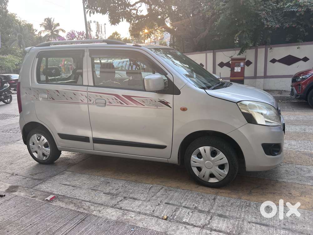 Maruti Suzuki Wagon R 1.0 2015-2019 Vxi (o) Amt, 2017, Petrol