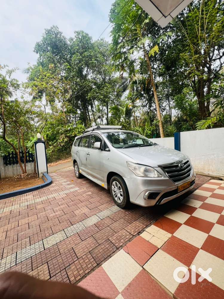 Toyota Innova 2010 Km Driven