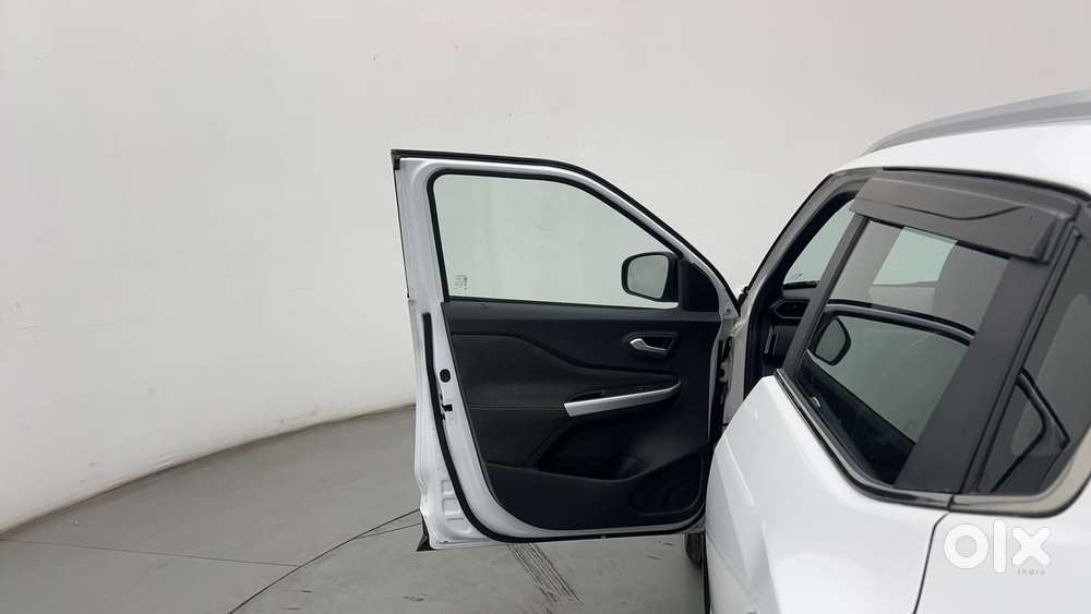 Nissan Magnite 1.0 Xv Premium Turbo Cvt, 2023, Petrol