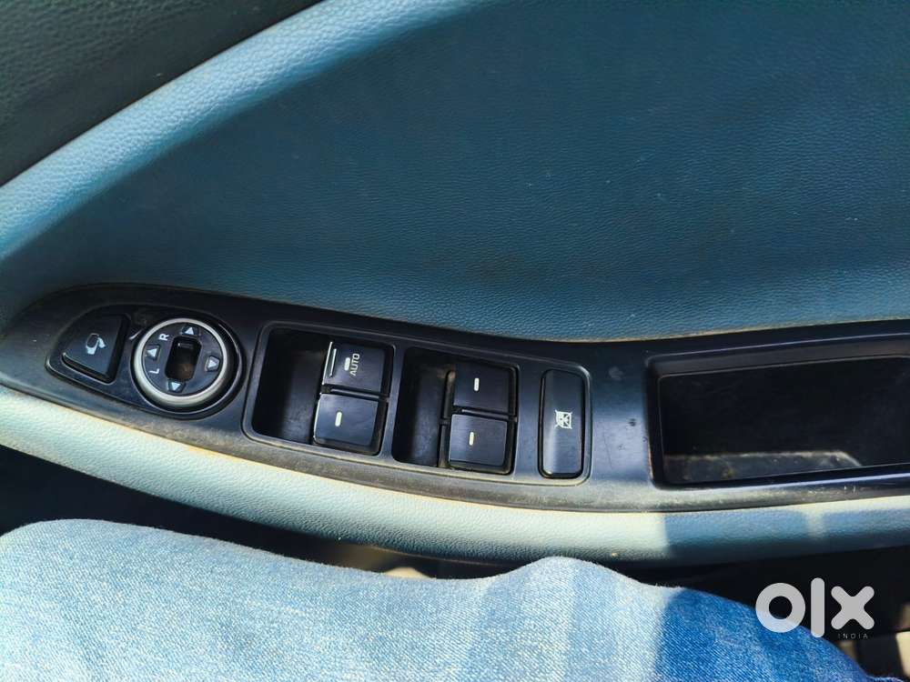 Hyundai I20 Active Sx Petrol, 2016, Petrol