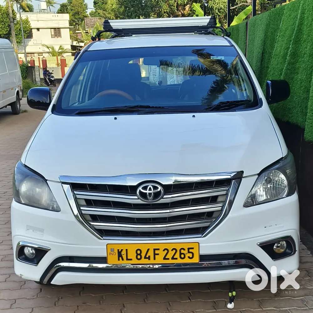 Toyota Innova,2.5,g4,2015,bsiv,7 Seater