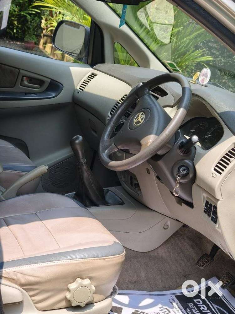 Toyota Innova 2.5 Gx 8 Str Bs-iii, 2011, Diesel