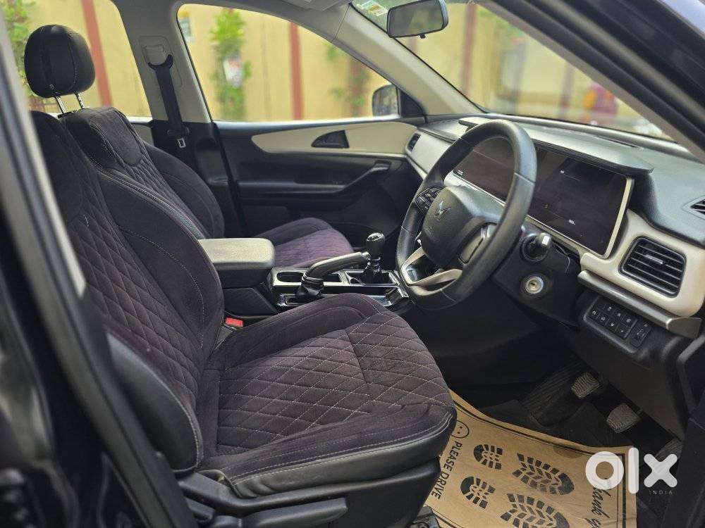 Mahindra Xuv700 2.2 Ax 5 Diesel Mt 7 Str, 2023, Diesel