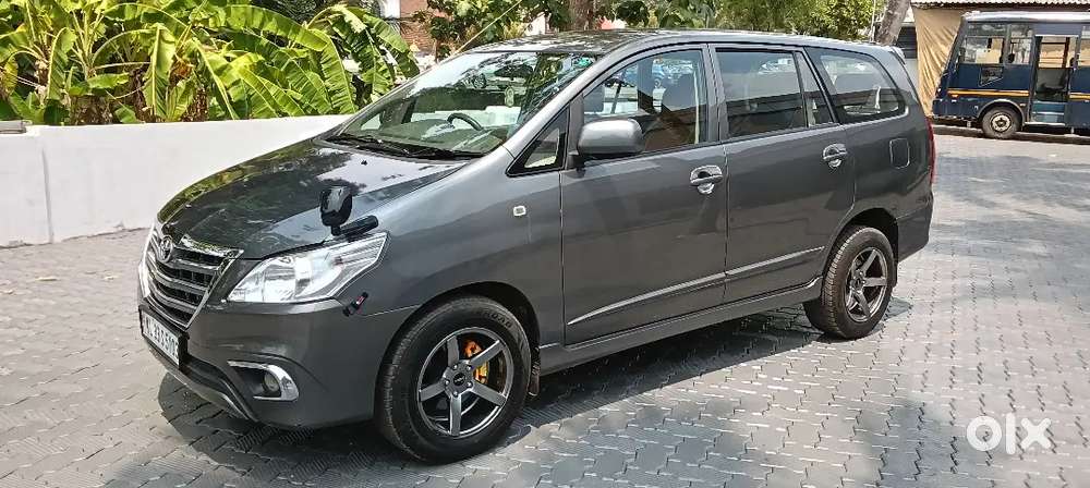 Toyota Innova 2015 Diesel 147500 Km Driven. Finance Available.