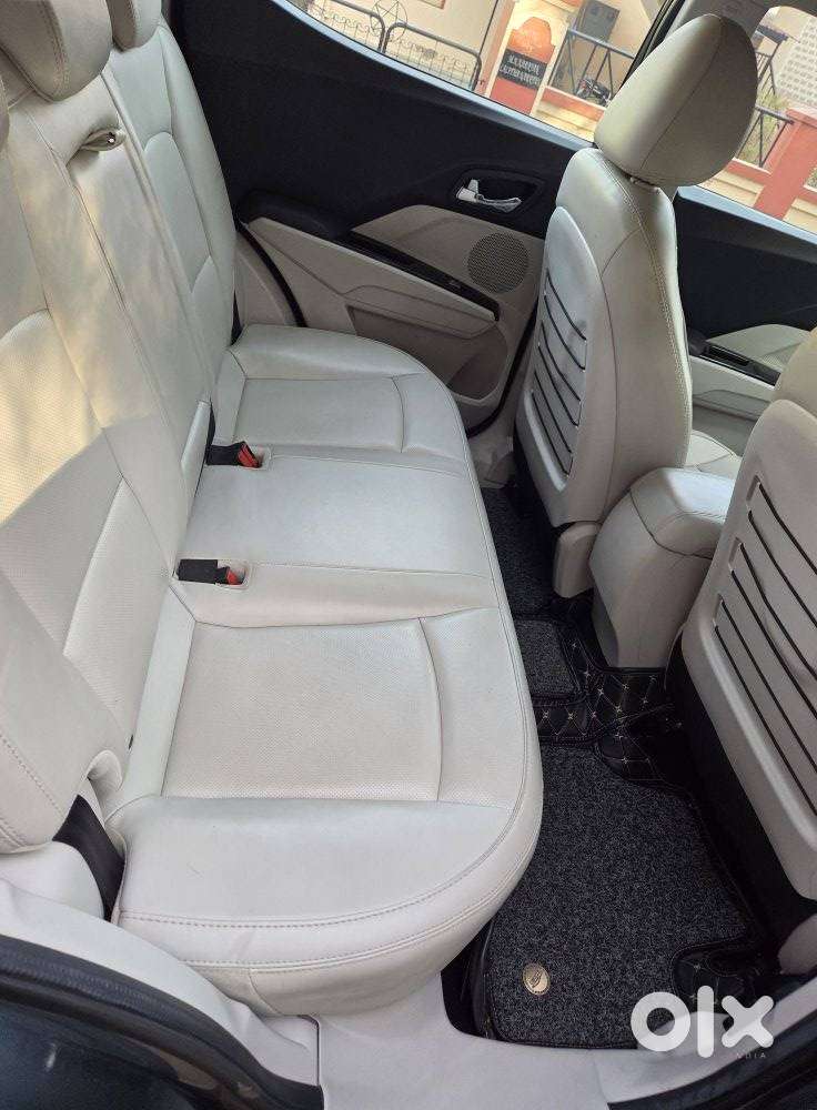 Mahindra Xuv300 W8 Option Diesel, 2021, Diesel