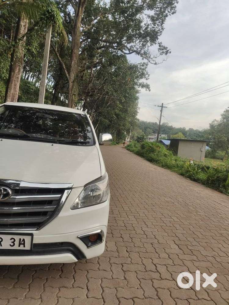 Toyota Innova 2.5 G (diesel) 8 Seater, 2006, Diesel