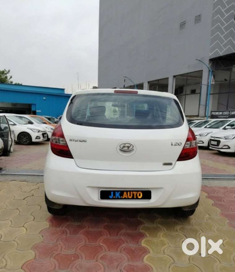 Hyundai I20 Magna 1.2 Mt, 2011, Petrol