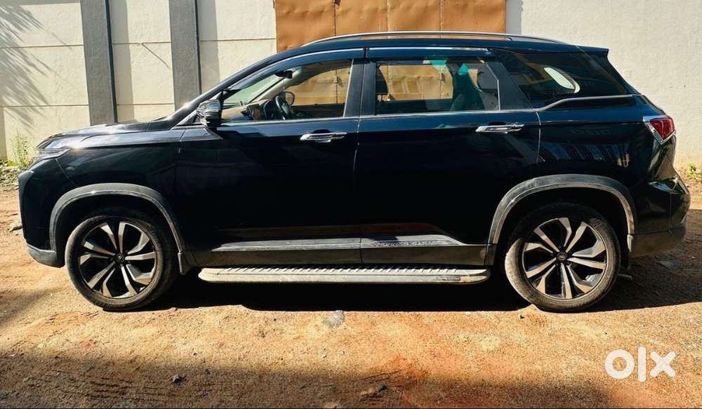 Mg Hector Plus 2023 Petrol Well Maintained