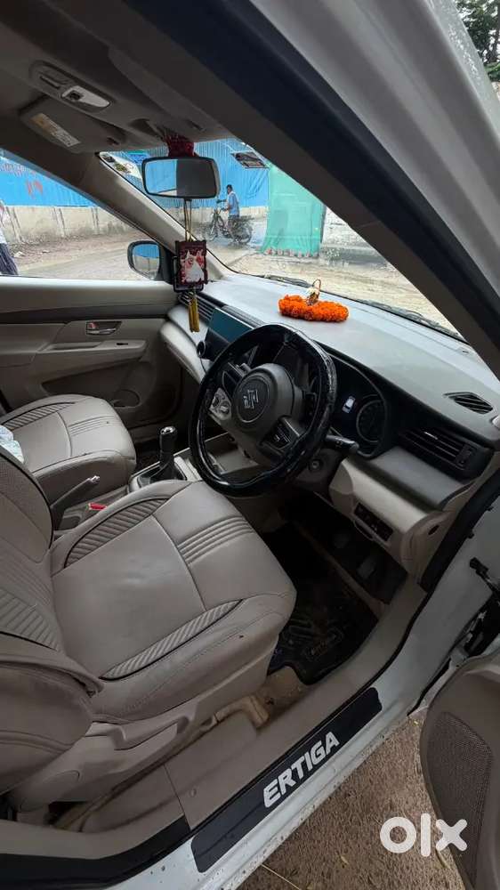 Maruti Suzuki Ertiga Vxi 2025
