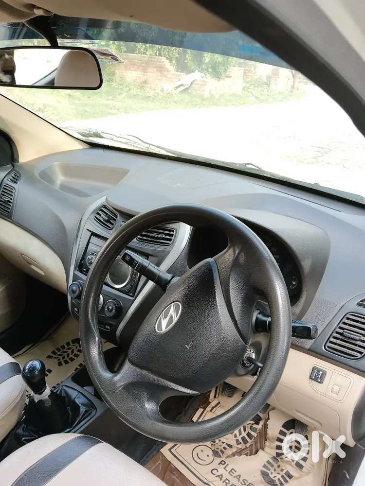 Hyundai Eon Magna 2012
