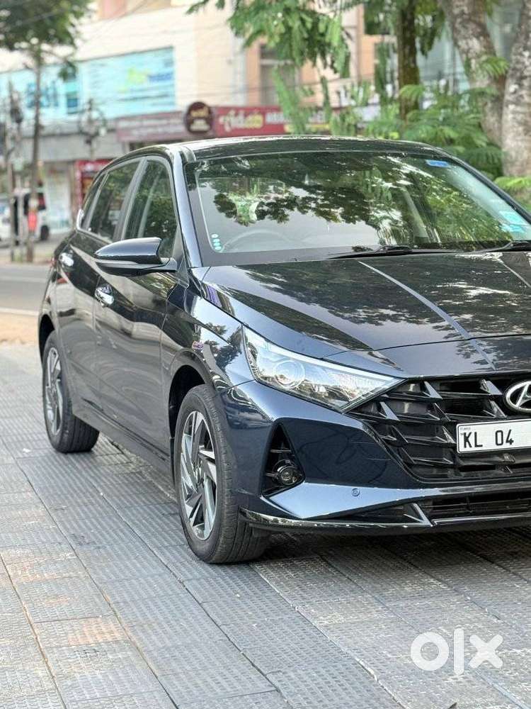Hyundai I20 Asta (o) 1.2 Mt, 2023, Petrol