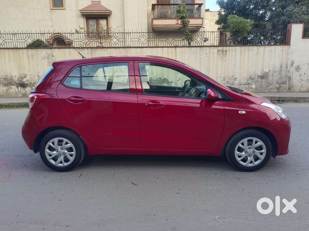 Hyundai Grand I10 Sportz Edition, 2017, Petrol