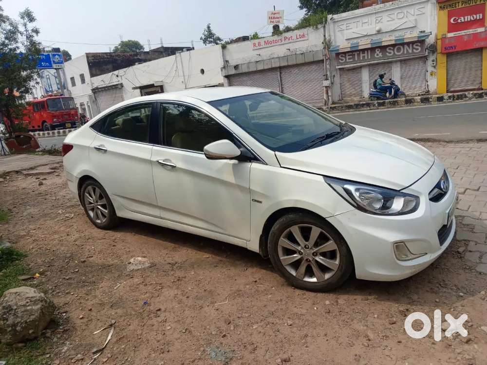 Hyundai Verna Vgt Crdi 2013 Diesel Manual