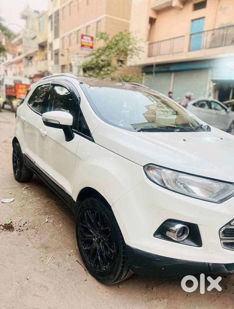 Ford Petrol 2017 Car