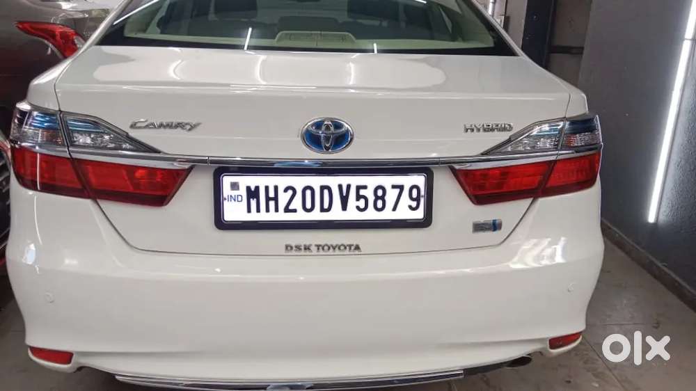 Toyota Camry Hybrid 2016