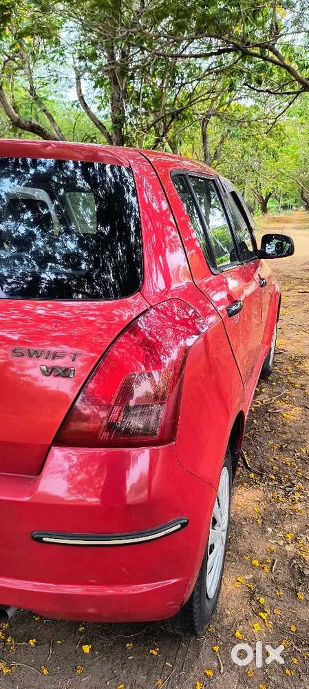 Maruti Suzuki Swift Vxi