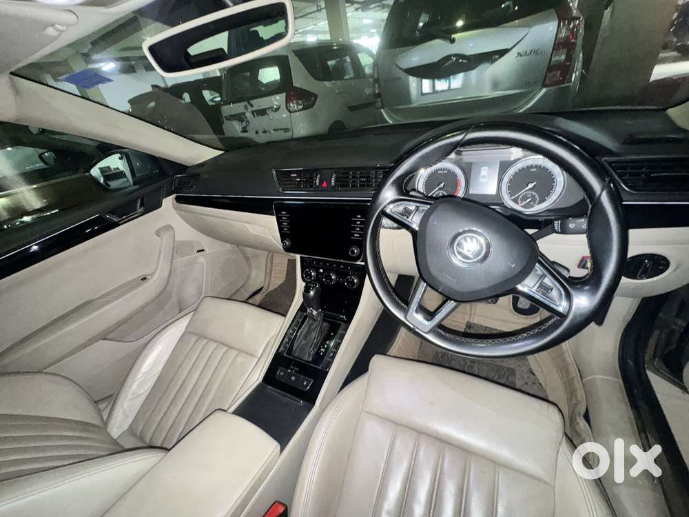 Skoda Superb Lk 1.8 Tsi At, 2018, Petrol