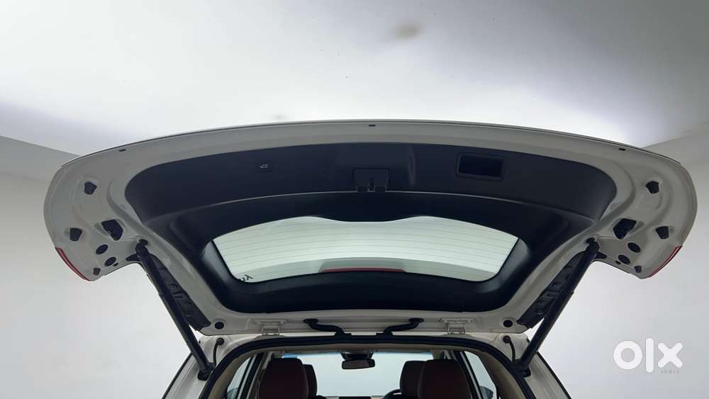 Mg Hector Plus Savvy Pro 1.5 Turbo Petrol Cvt 6 Str, 2023, Petrol