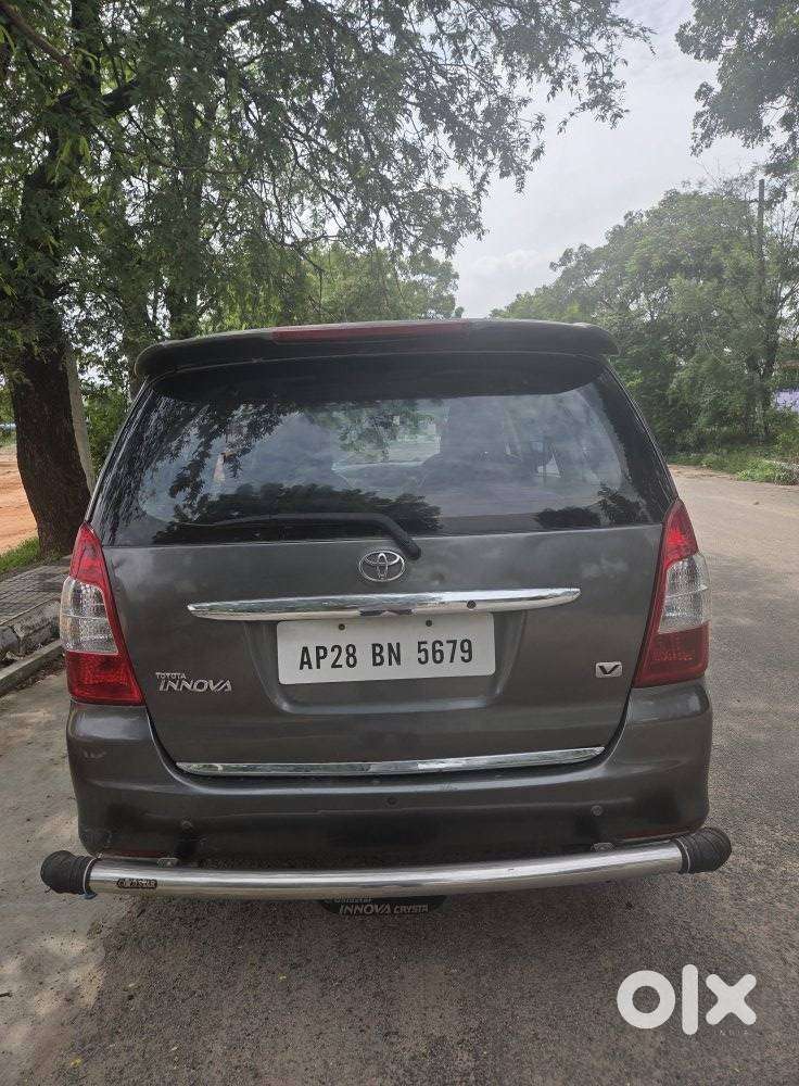 Toyota Innova 2.5 V Diesel 7-seater, 2010, Diesel