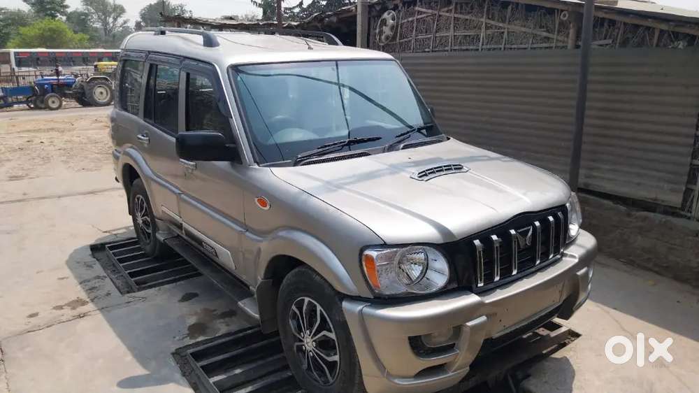 Mahindra Scorpio Diesel 2015 Variant Sle