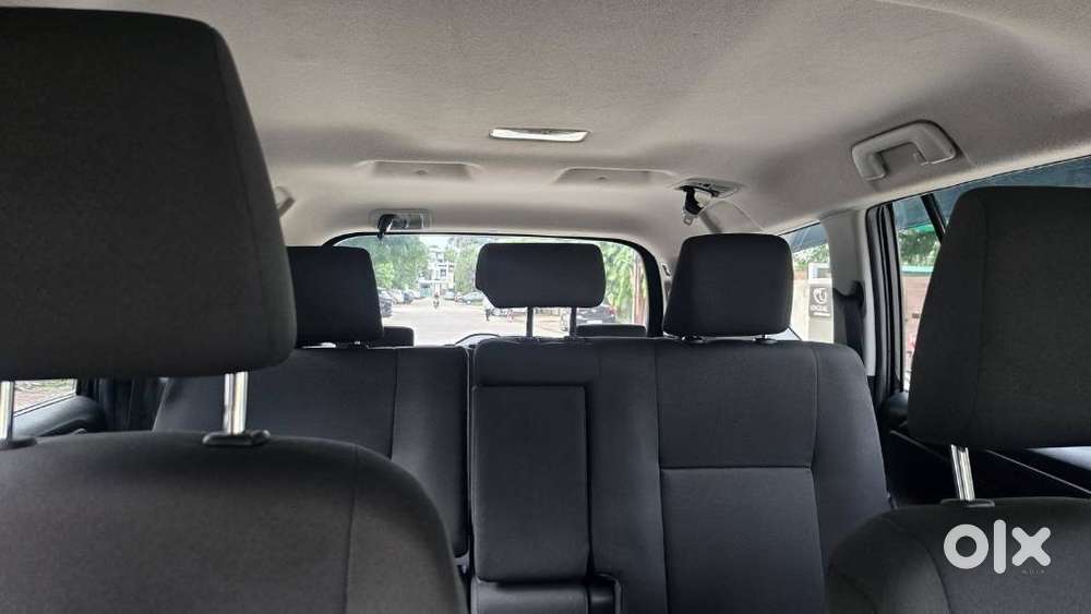 Toyota Innova Crysta [2020-ongoing] 2.4 Gx 8 Str, 2023, Diesel