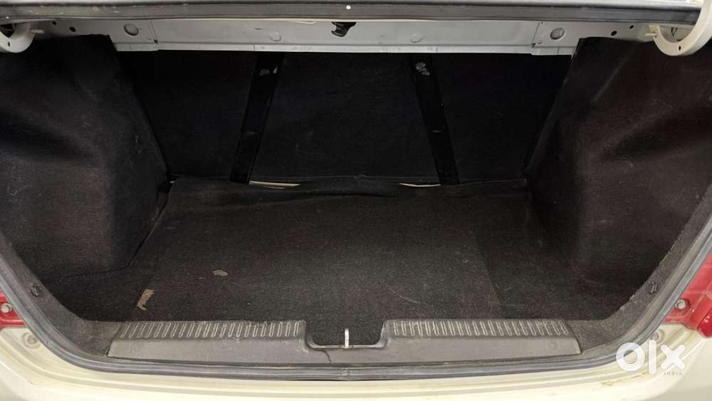 Maruti Suzuki Swift Dzire 1.2 Lxi Bsiv, 2018, Petrol