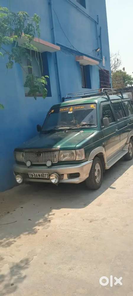Toyota Qualis 2004 Diesel Well Maintained