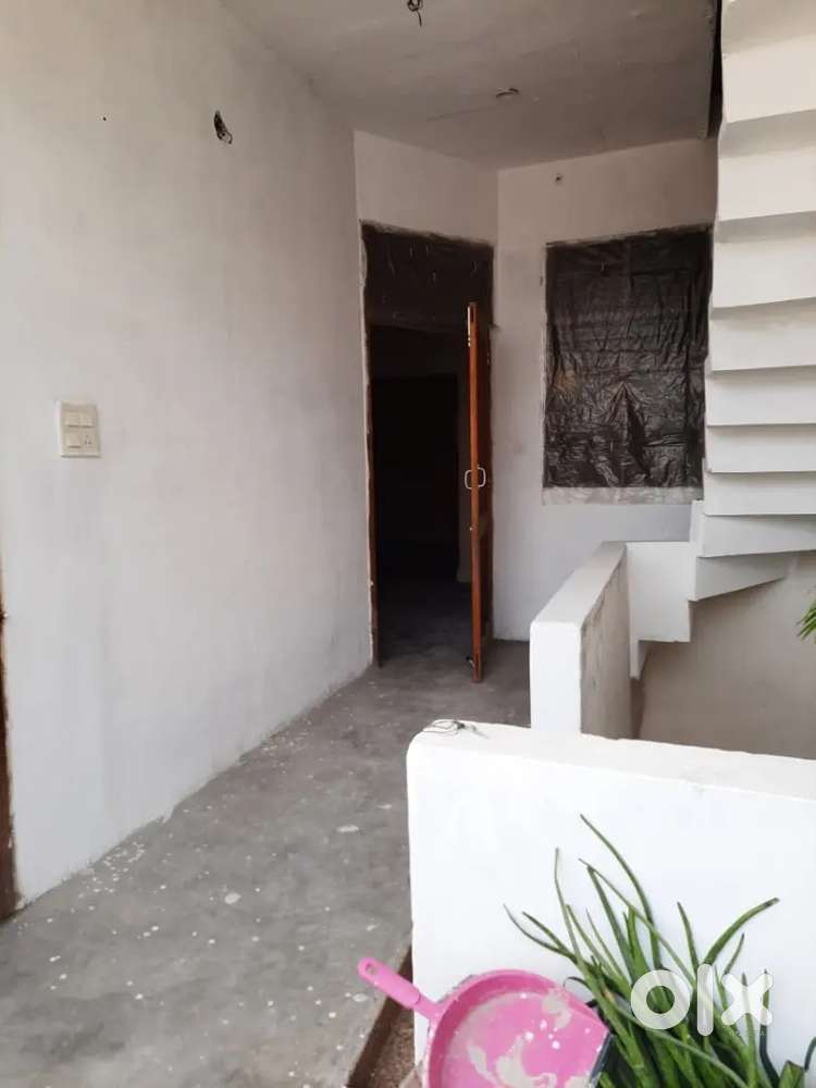 For rent 1st floor 6.5k