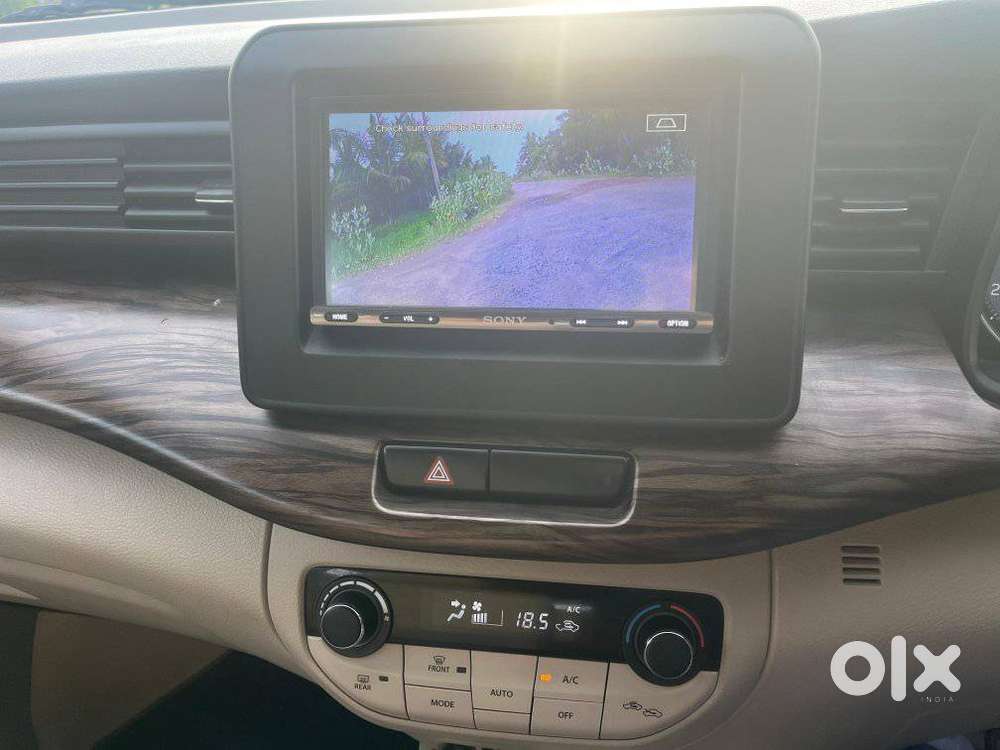 Maruti Suzuki Ertiga 1.5 Zxi, 2022, Petrol