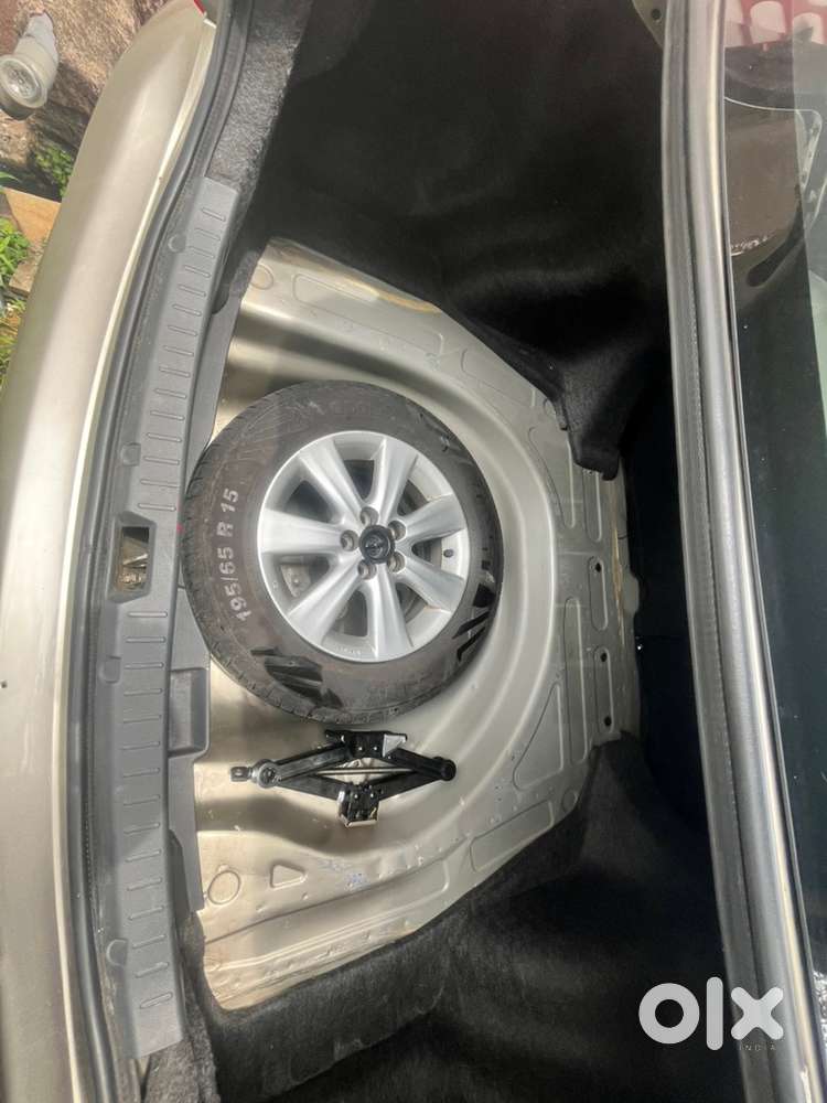 Toyota Corolla Altis 2010 Petrol