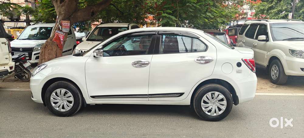 Maruti Suzuki Dzire 1.2 Vxi, 2023, Cng & Hybrids