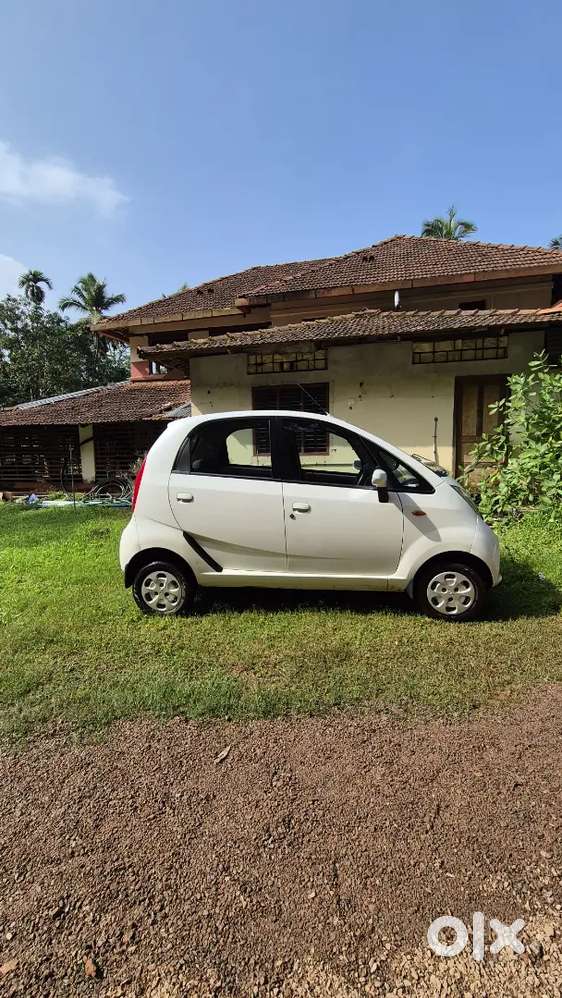 Tata Nano Xta 2016