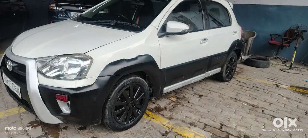 Toyota Etios Cross 2015 Diesel 139000 Km Driven