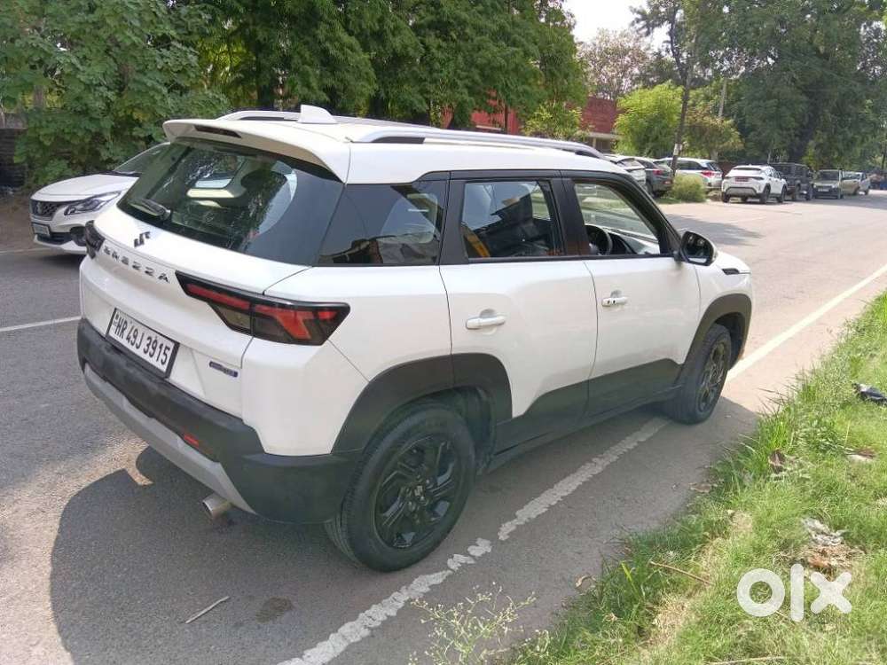 Maruti Suzuki Brezza 1.5 Zxi Smart Hybrid, 2023, Petrol