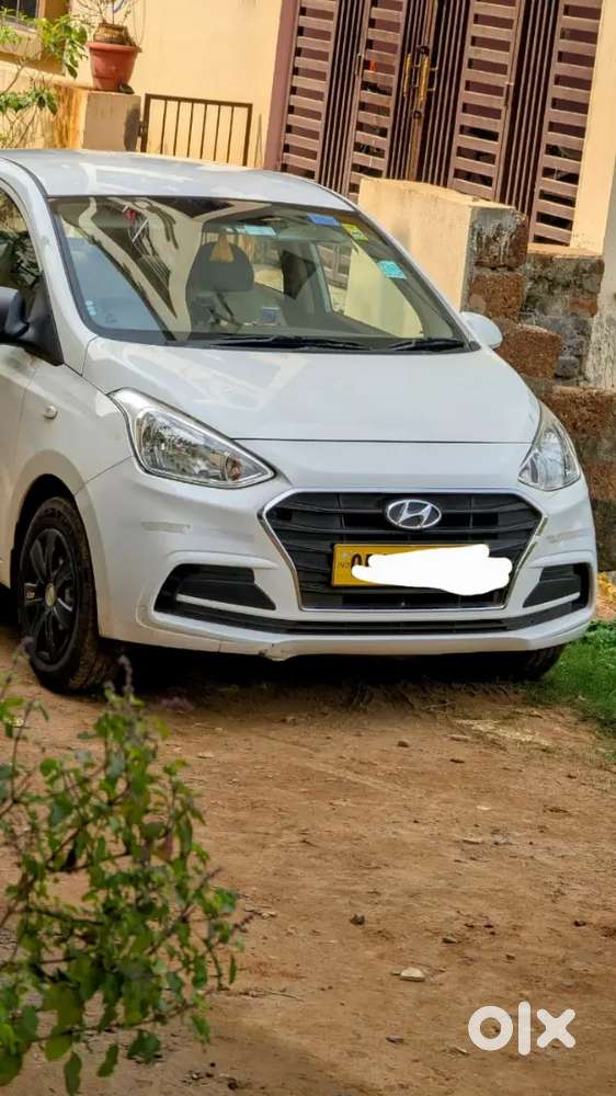 .l Excellent Condition Hyundai Xcent Cng  Company Fitted For Sale