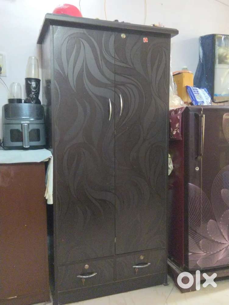Great quality wooden almirah for sale
