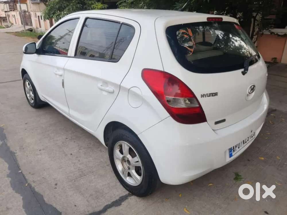Hyundai I20 2011 Diesel 98000 Km Driven