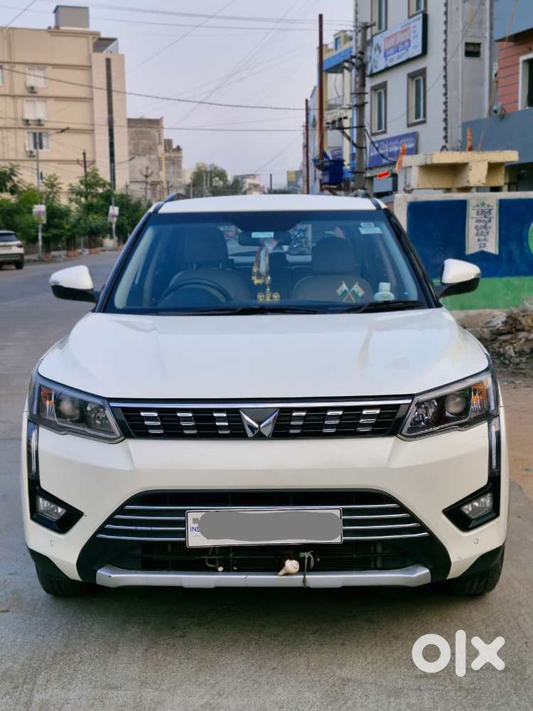 Mahindra Xuv300 W8 Option Diesel, 2023, Diesel