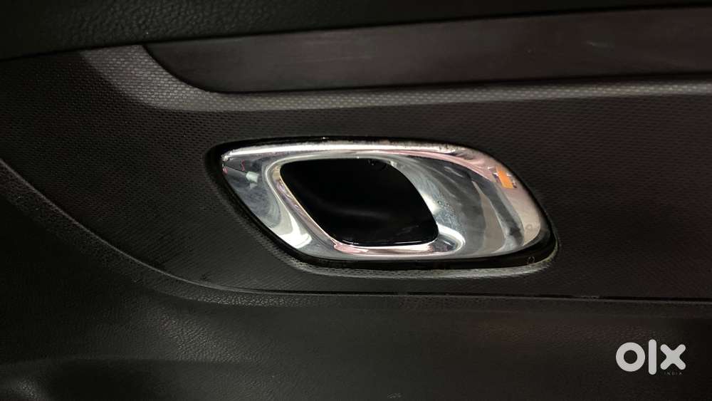 Renault Kwid 2015-2019 1.0 Rxt (o), 2018, Petrol