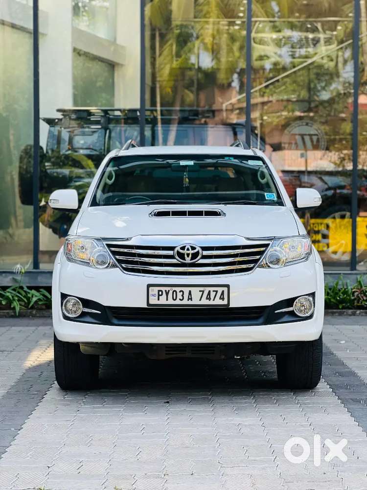 Toyota Fortuner 2015 Diesel 115000 Km Driven