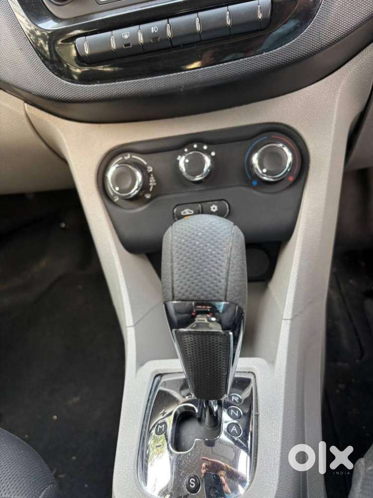 Tata Tiago 1.2 Revotron Xza, 2017, Petrol