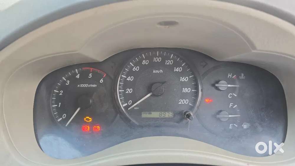 Toyota Innova 2014 Diesel Well Maintained