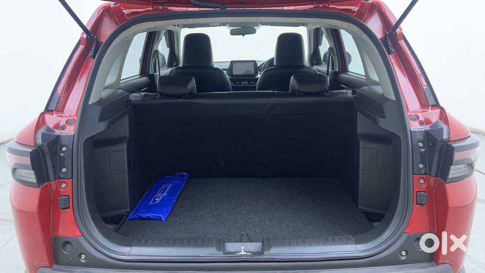 Maruti Suzuki Brezza Vxi At, 2022, Petrol