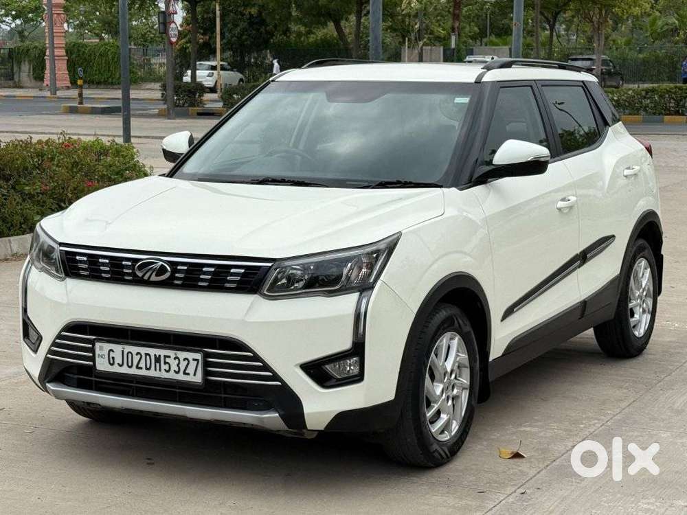 Mahindra Xuv300 W8, 2022, Petrol