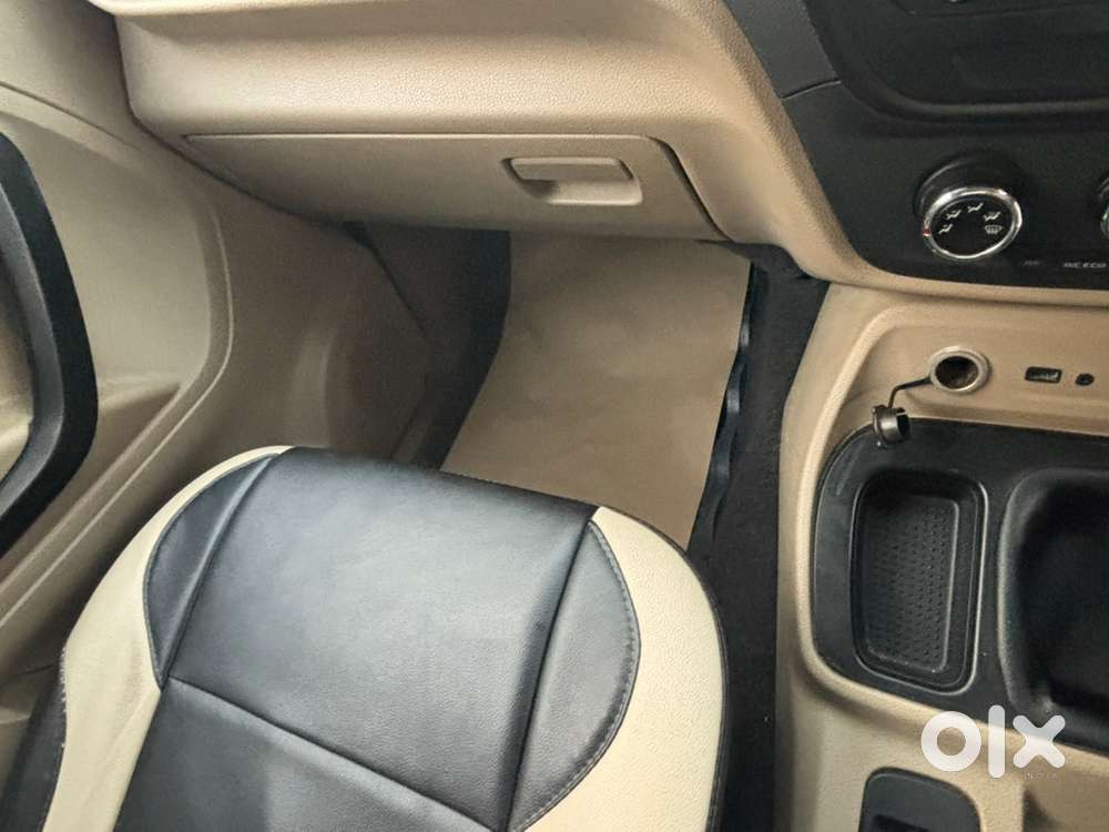 Mahindra Tuv 300 2018