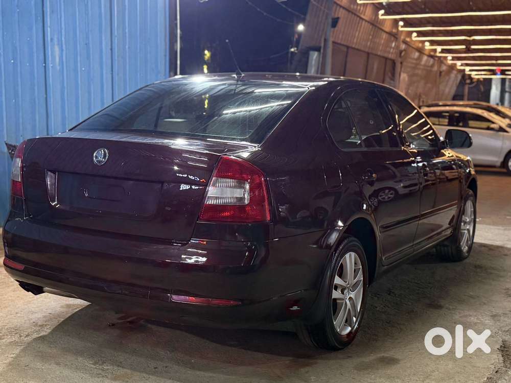 Skoda Laura 2.0 Elegance Tdi Cr At, 2014, Diesel