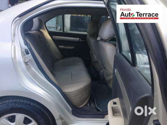 Maruti Suzuki Swift Dzire Zxi, 2011, Petrol