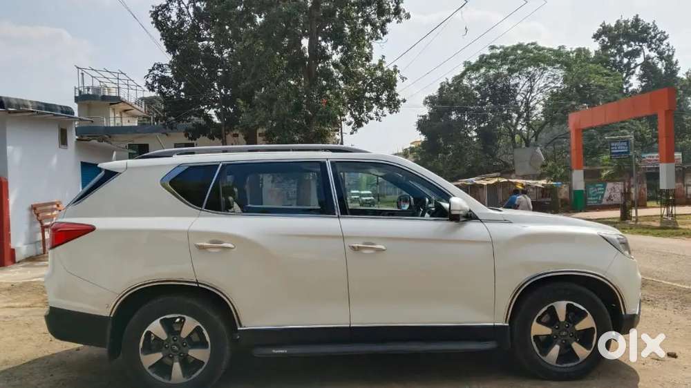 Mahindra Alturas G4 2019 Diesel